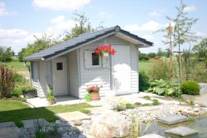 Satteldach - kleiner Anbau - Gartenhaus von BECK Gartenhäuser